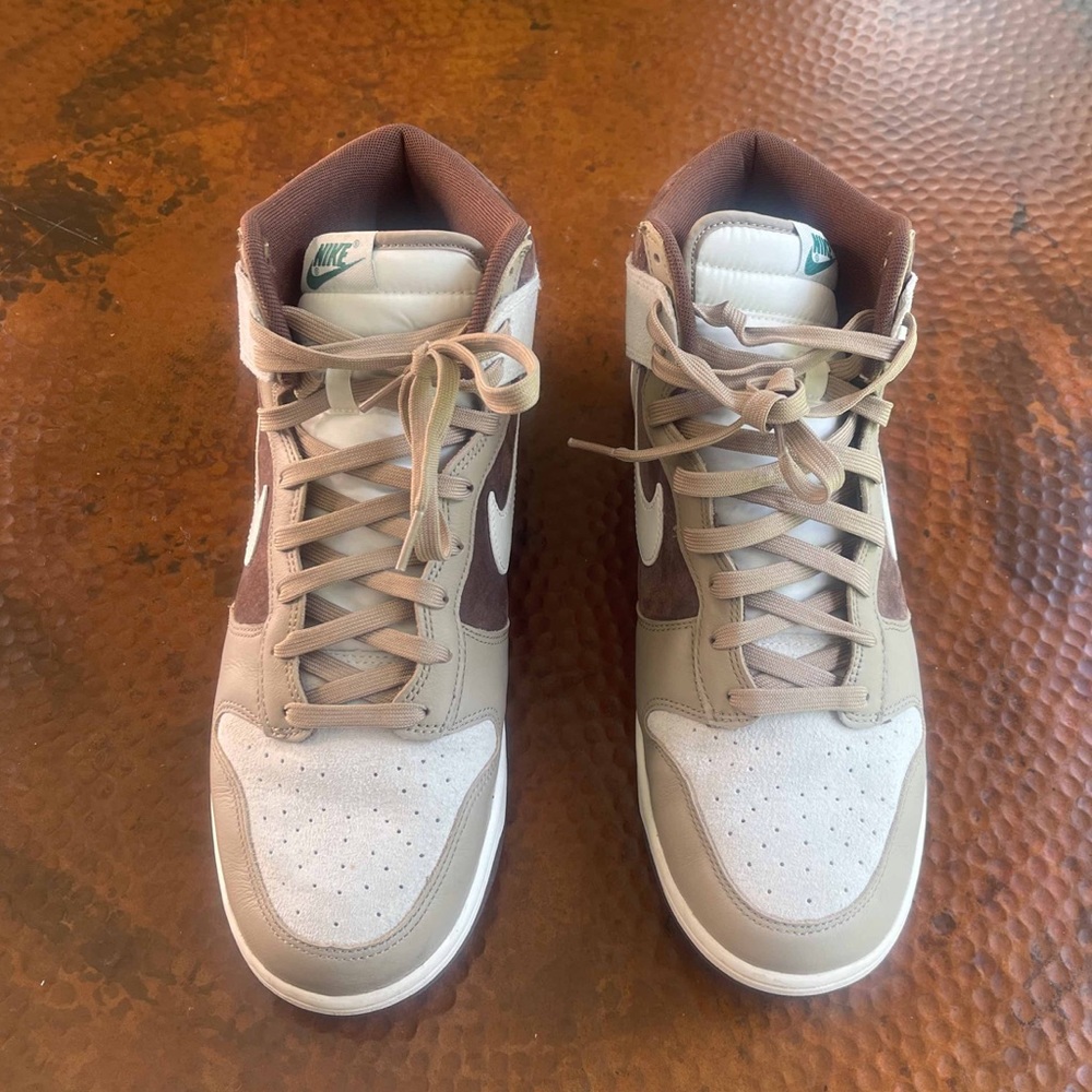 Nike Dunks High light chocolate